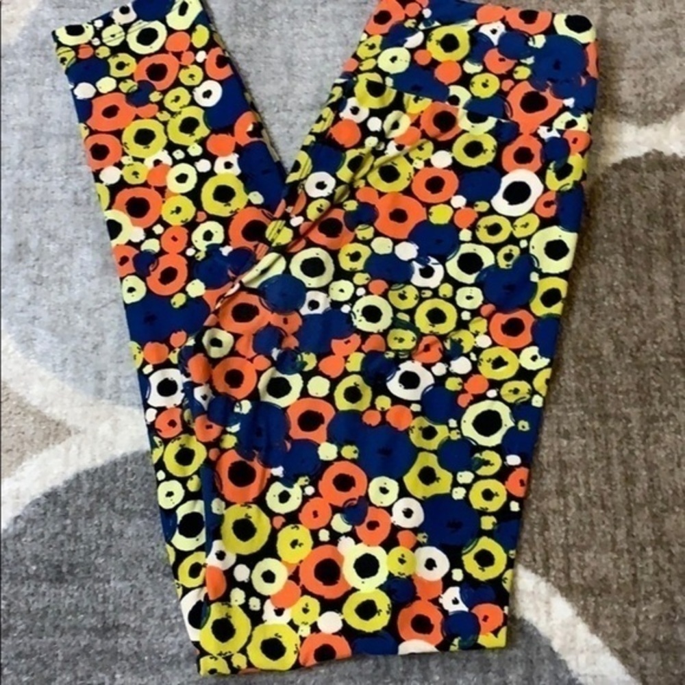 🐺LulaRoe Polka Dot Yoga Band Leggings